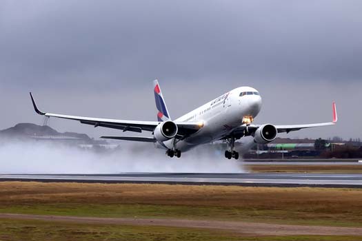 LATAM Airlines Boeing 767 3