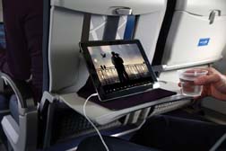 Pantallas privadas, caracter&iacute;stica del nuevo entretenimiento a bordo de United Airlines.