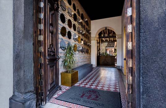 Casona 142 Entrada