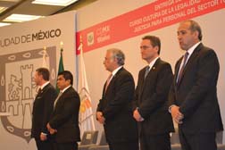 Muy importante es el curso &ldquo;Cultura de la legalidad y Procuraci&oacute;n de Justicia para personal del sector tur&iacute;stico&rdquo; que coordina la CDMX con hoteleros.
