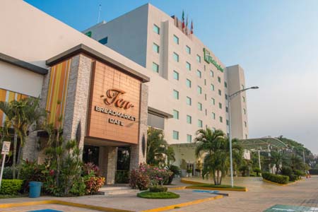 Holiday Inn La Isla (1)