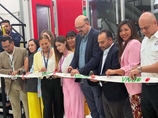 140524 Refuerza Viva Aerobus su compromiso con la seguridad al inaugurar simulador de humo en cabina 1